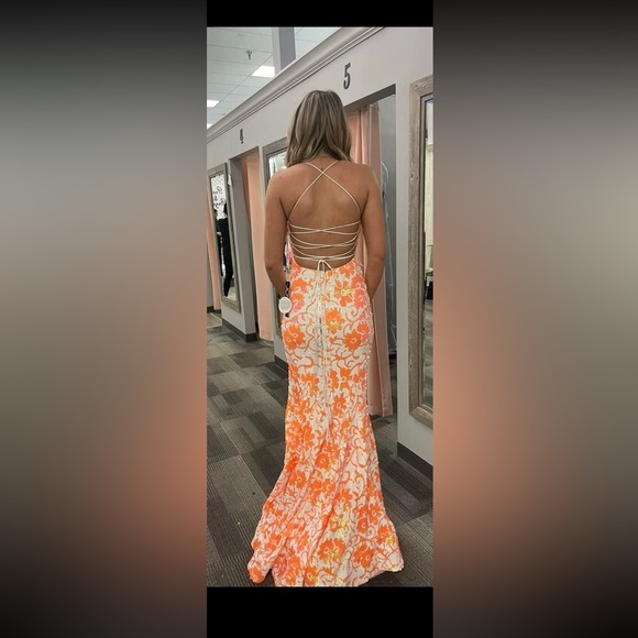 Jovani Prom/Formal dress - Picture 2 of 5